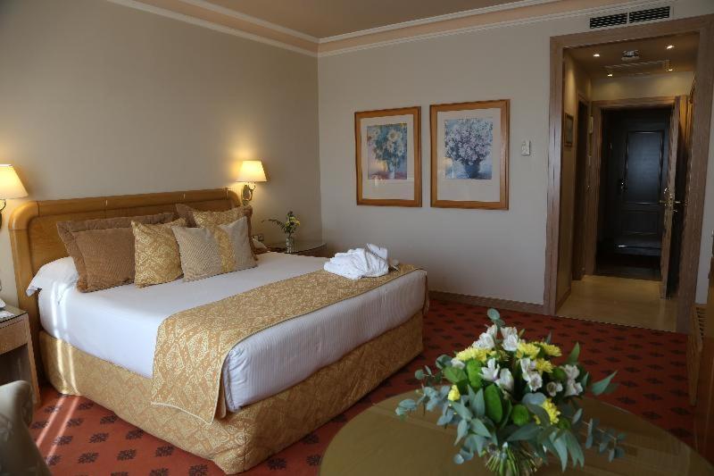 Gran Hotel Los Abetos Santiago de Compostela Pokoj fotografie